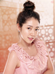 park shin hye etude house