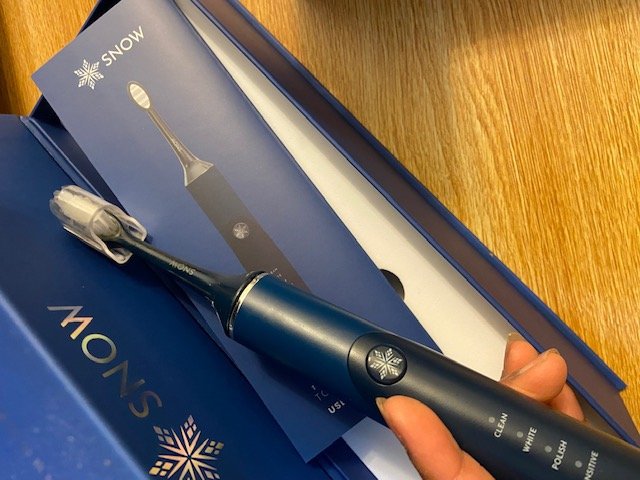 Snow The LED Electric Whitening Toothbrush