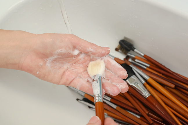 cleaning your makeup tools
