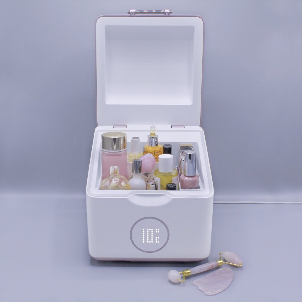 Beautigloo Cosmetic Refrigerator