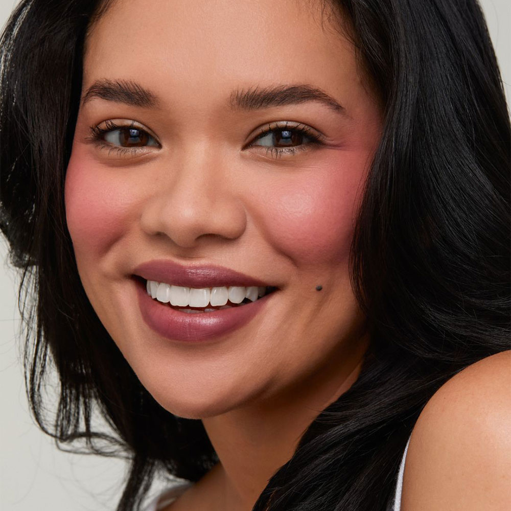 https://d3vlxf0ngetfml.cloudfront.net/compressed/blog-media/original_images/Blurring-Pillow-Blush-Soshe-Beauty4.jpg