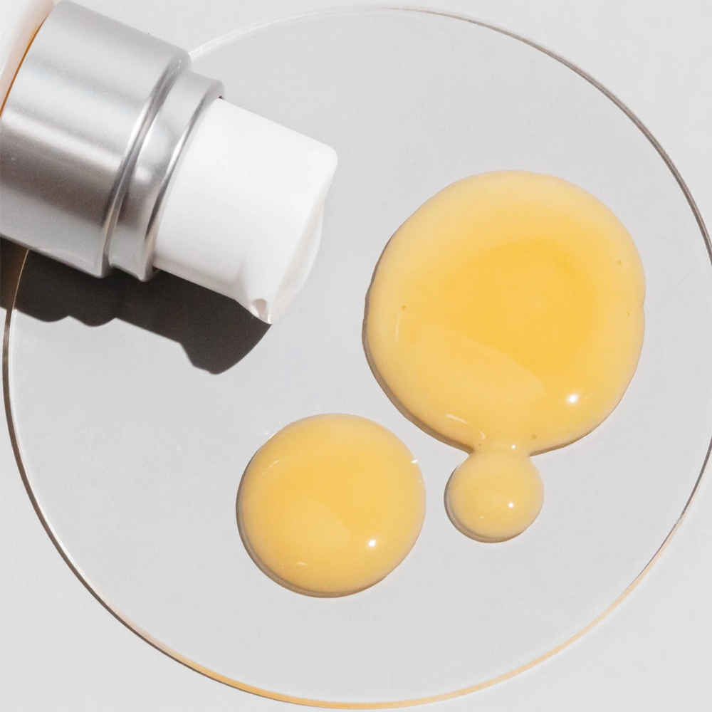 https://d3vlxf0ngetfml.cloudfront.net/compressed/blog-media/original_images/Clarity-Skin-Clarifying-Serum-03.jpg