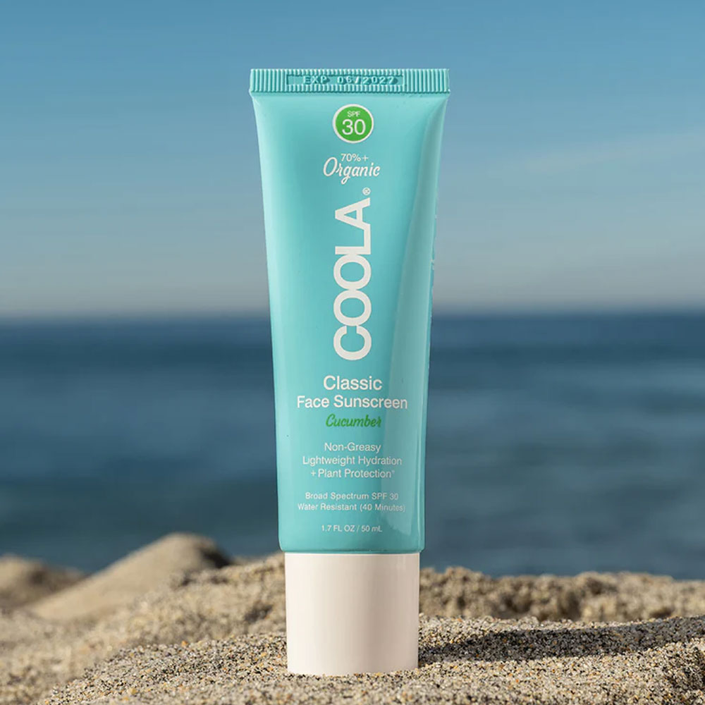 https://d3vlxf0ngetfml.cloudfront.net/compressed/blog-media/original_images/Classic-Face-Lotion-SPF-30-cucumber-02.jpg