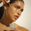 https://d3vlxf0ngetfml.cloudfront.net/compressed/blog-media/original_images/Goccia-di-Sole-Hydrating-Self-Tanning-Serum-Drops-3_w128.jpg
