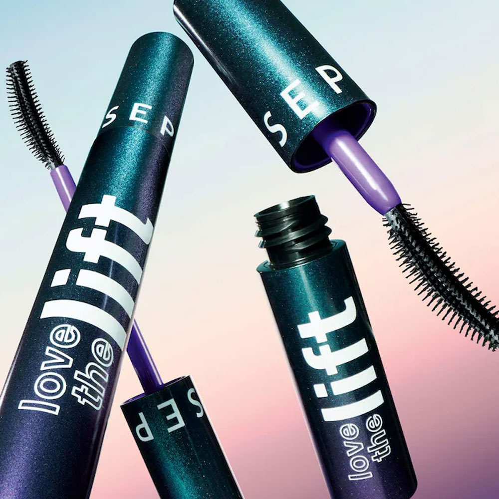 https://d3vlxf0ngetfml.cloudfront.net/compressed/blog-media/original_images/Love-The-Lift-Curling--Volumizing-Mascara-02.jpg