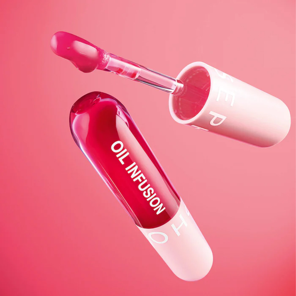 https://d3vlxf0ngetfml.cloudfront.net/compressed/blog-media/original_images/OIL-INFUSION-HYDRATING-LIP-OIL-02.jpg