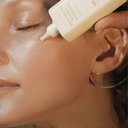 https://d3vlxf0ngetfml.cloudfront.net/compressed/blog-media/original_images/Radiant-Rani-Daily-Brightening-Mineral-Sunscreen_w128.jpg