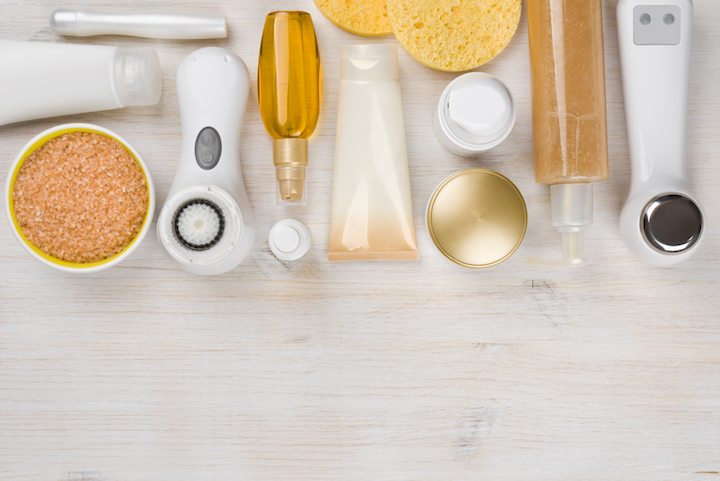 Your Ultimate Guide to Beauty Tool Cleaning: Brushes, Blenders, and Puffs