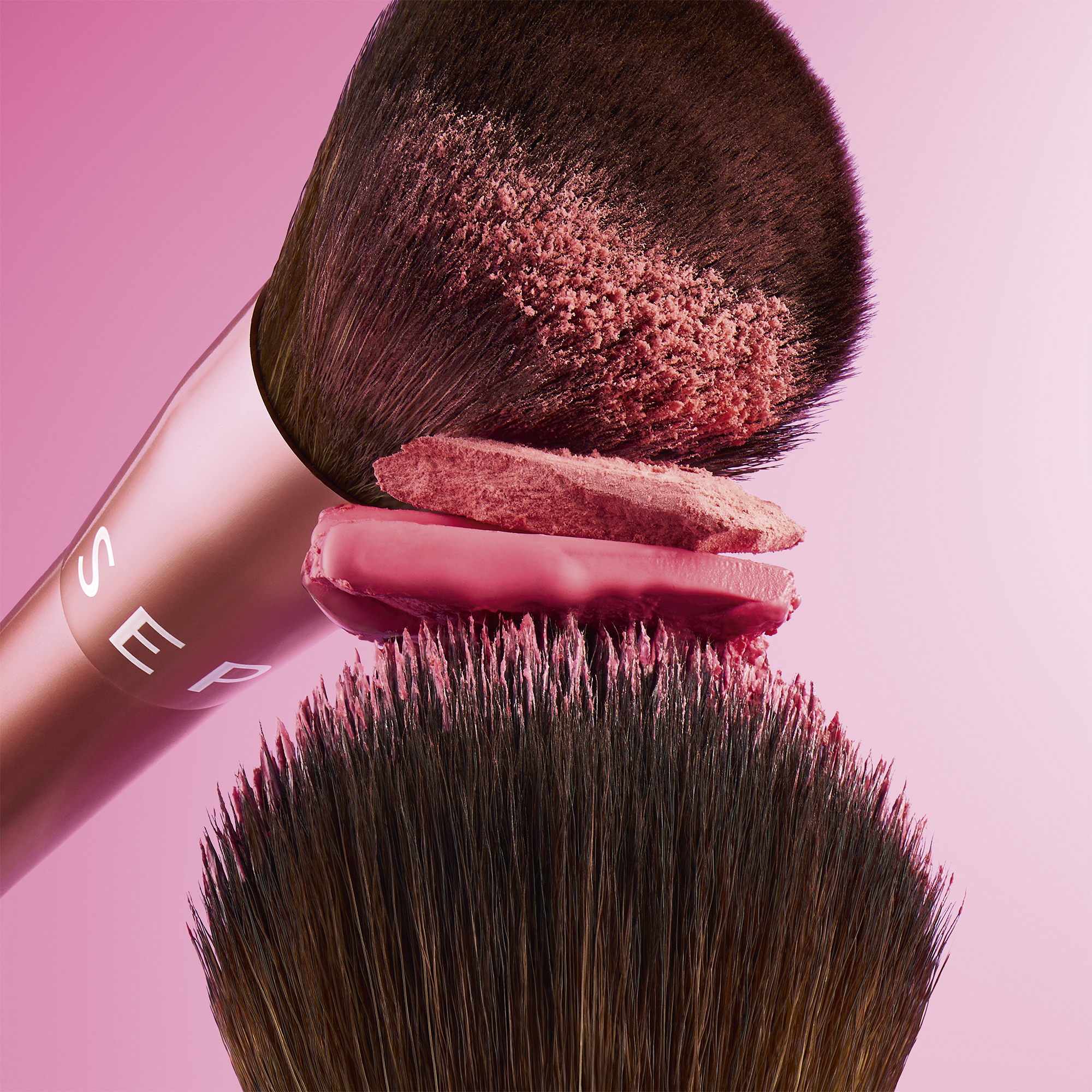 https://d3vlxf0ngetfml.cloudfront.net/compressed/blog-media/original_images/dual_ended_cheek_brush_still_life_lr_rgb2000_v2_01-04-2028.jpg