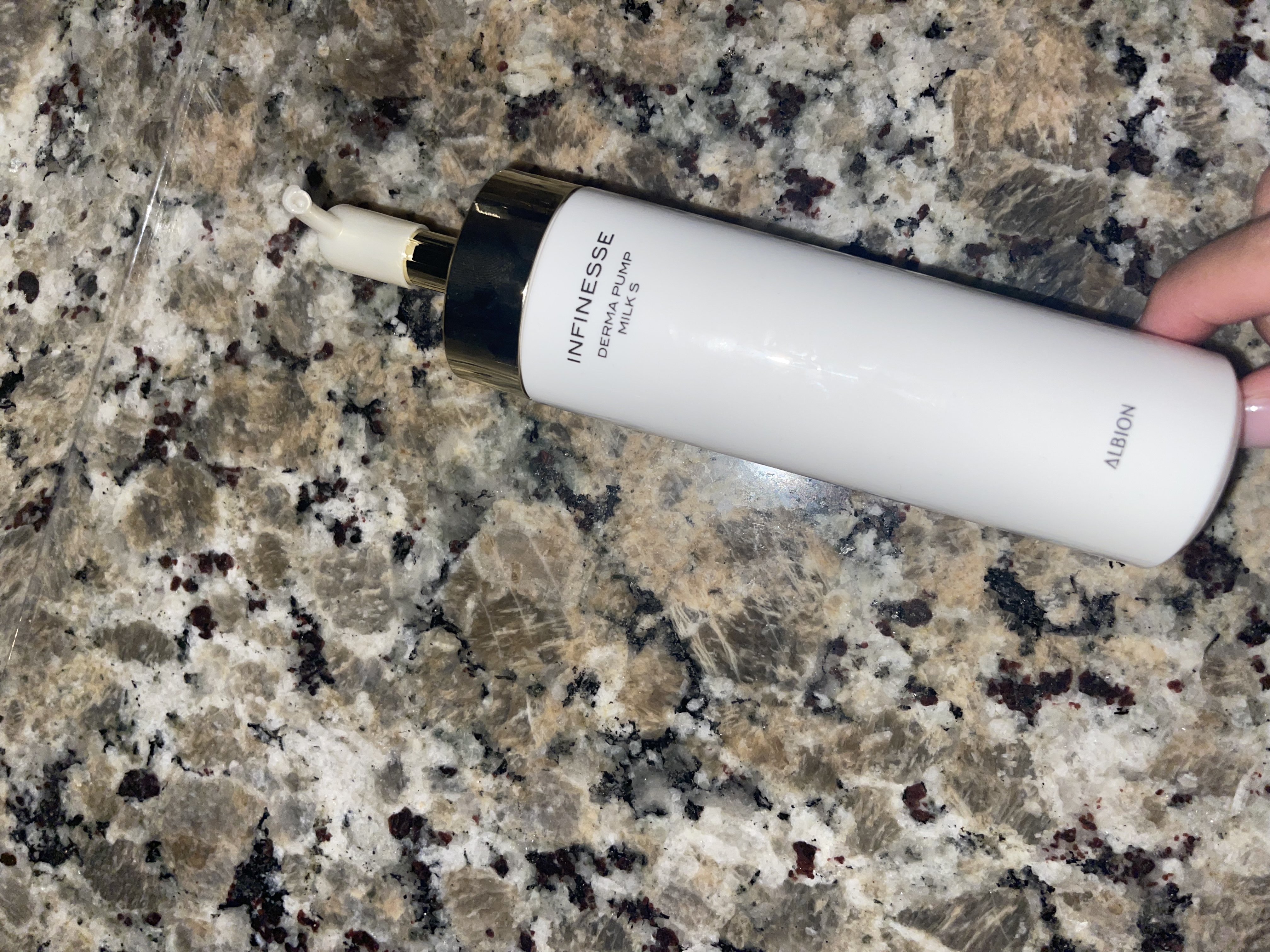 INFINESSE Derma Pump Milk