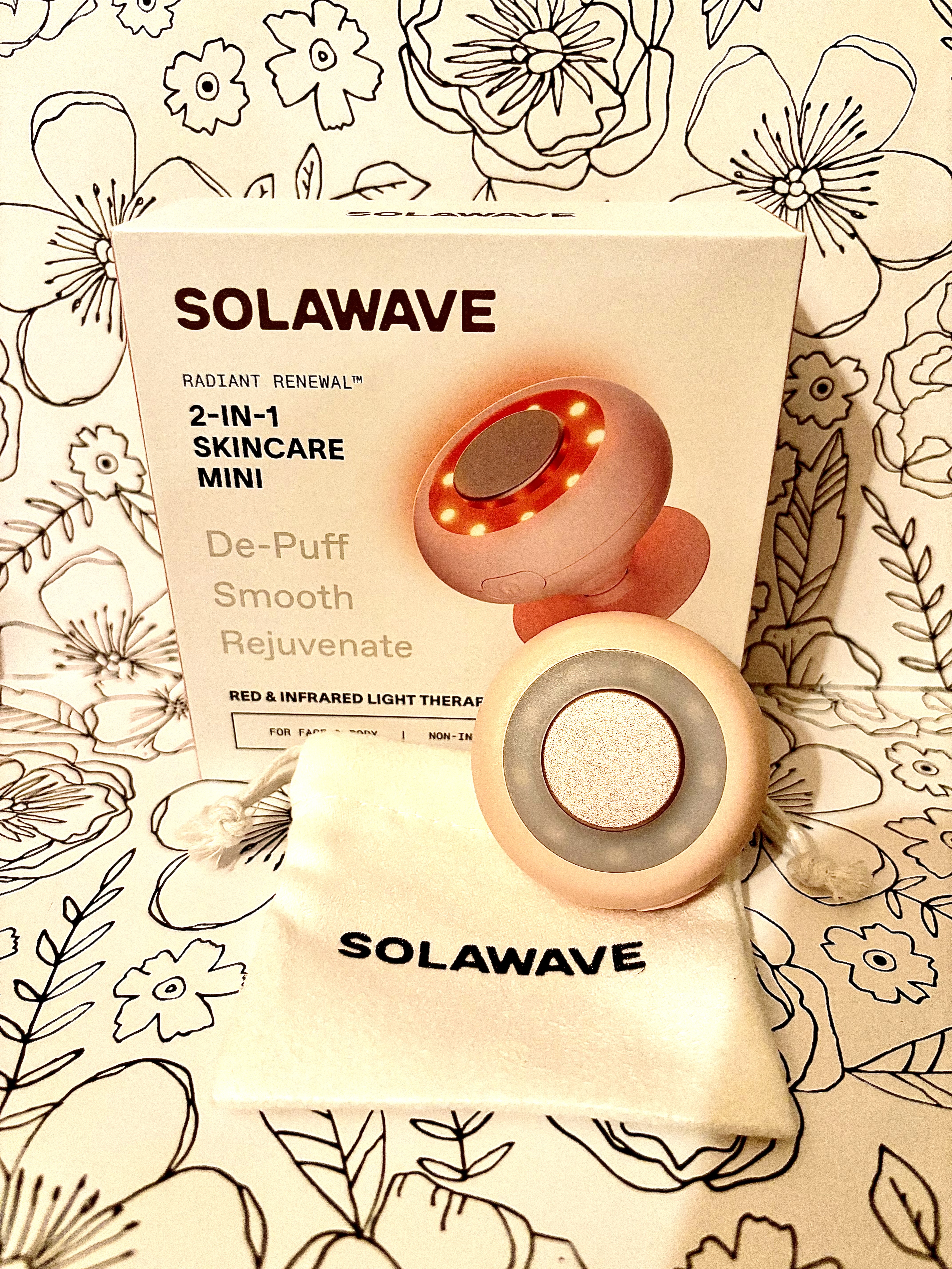 ボディ・フェイスケア SOLAWAVE 2-IN-1 SKINCARE MINI Mini Red Light Therapy Tool With Face Sheet Masks | Solawave