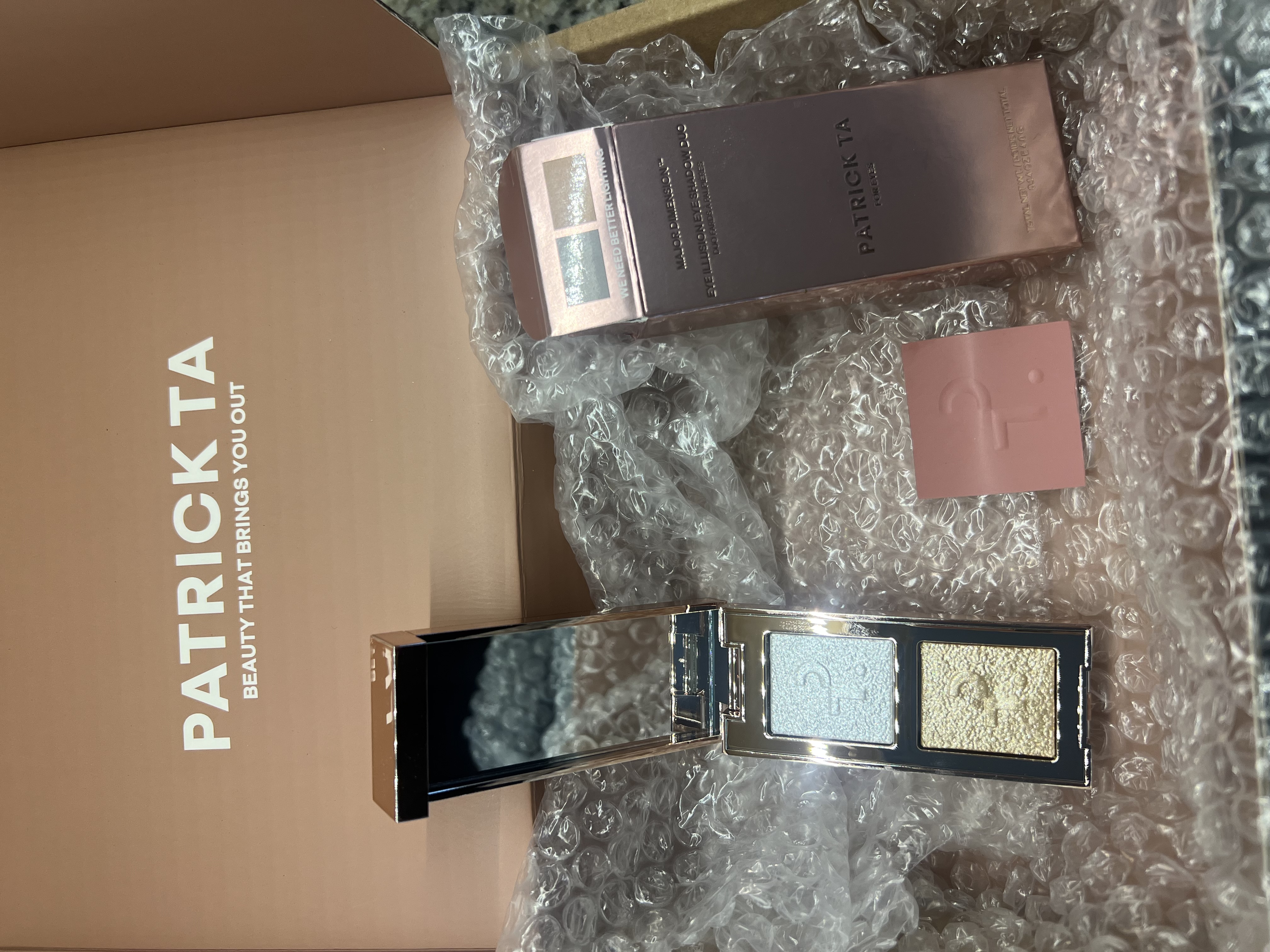 Major Dimension Eye Illusion Eyeshadow Duo
