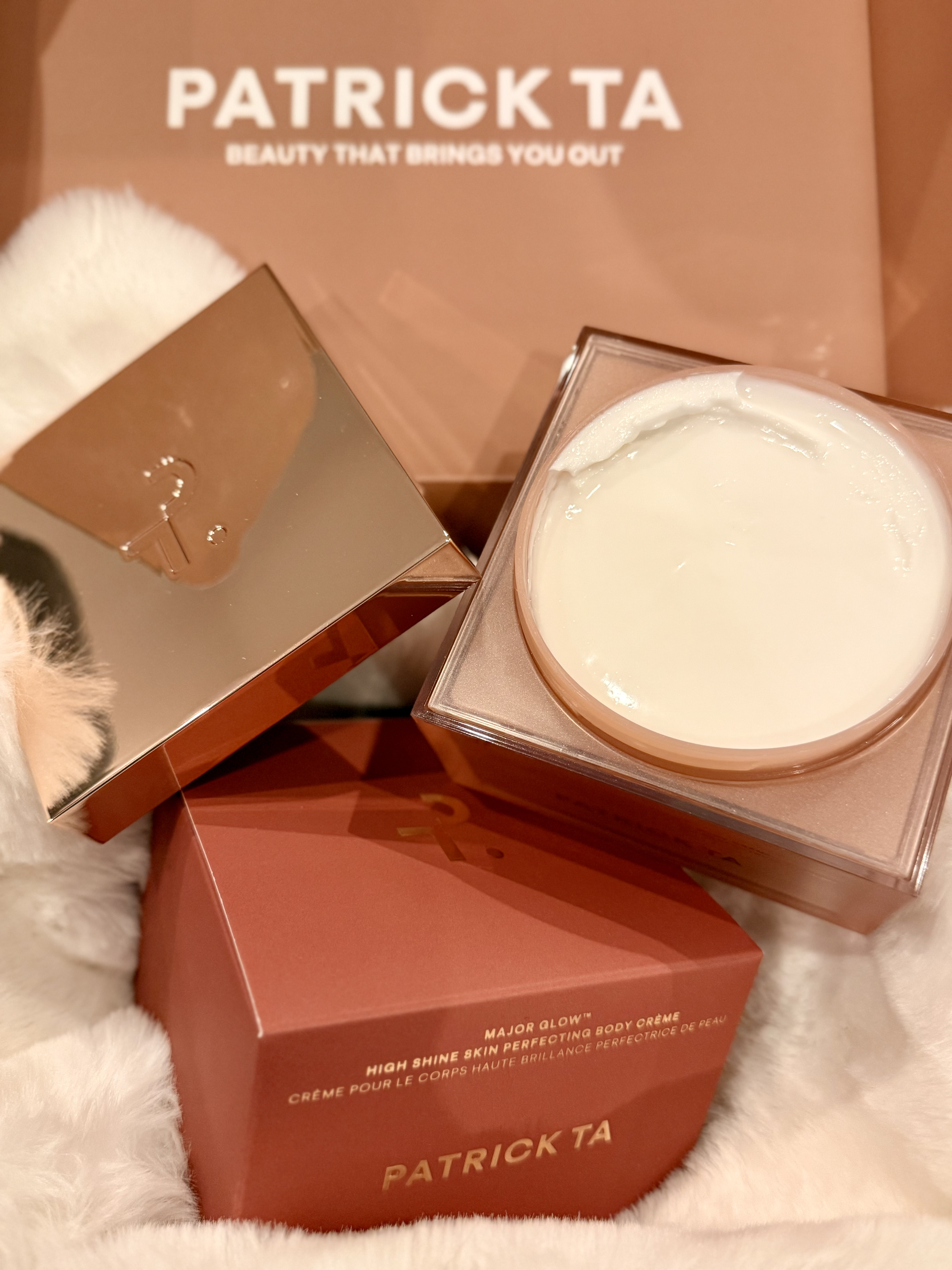 Major Glow High Shine Skin Perfecting Body Crème