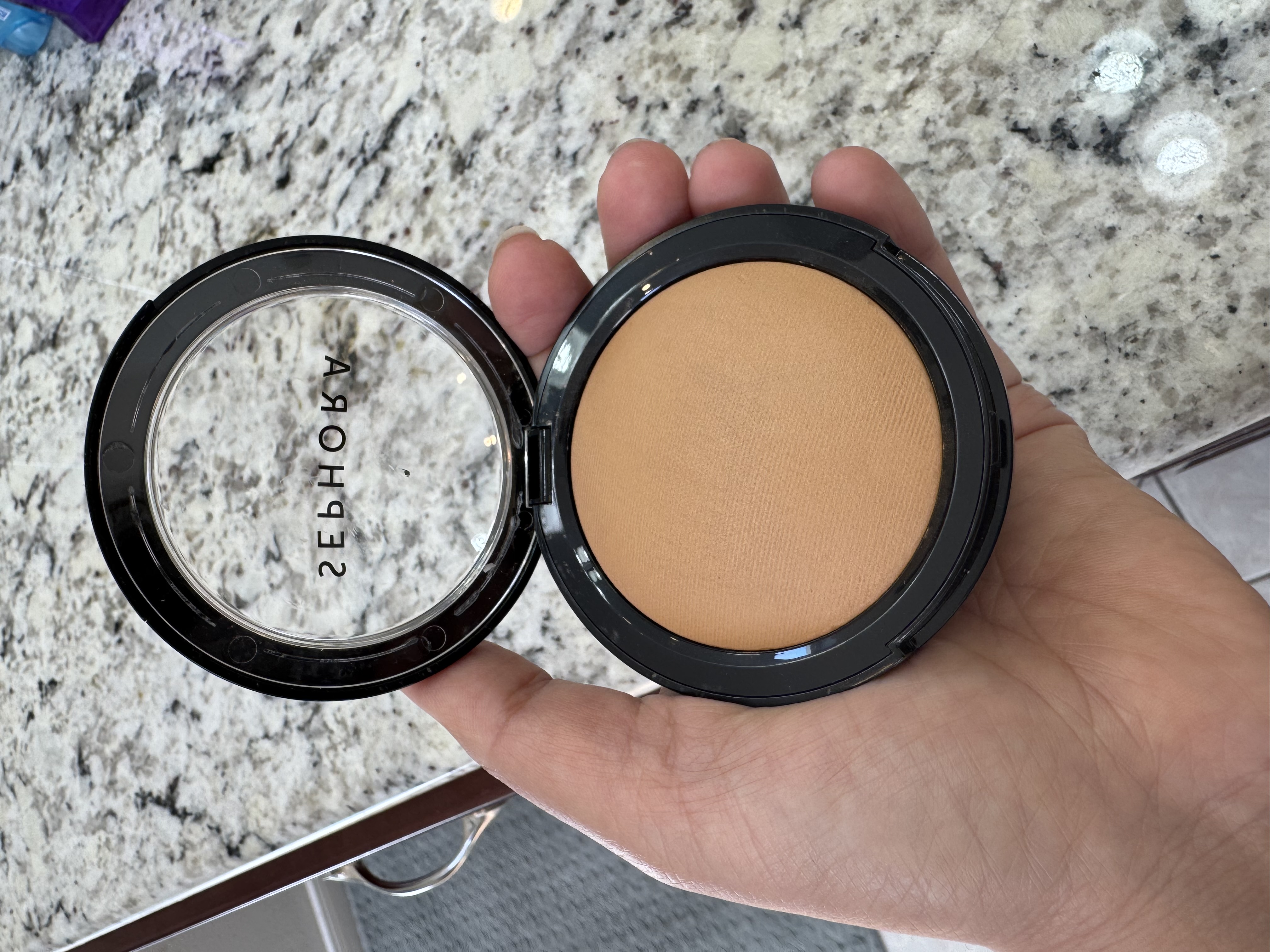 Microsmooth Multi-Tasking Baked Face Powder Foundation